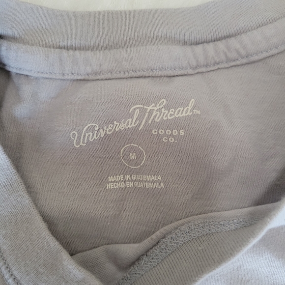 Universal Thread 'Love More' Cap Sleeve TShirt M EUC Light Gray 100% Cotton - Picture 3 of 6